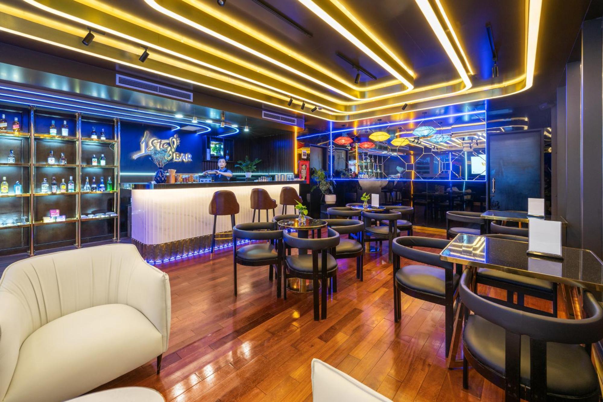 Golden Lotus Hotel Da Nang - Rooftop Bar Sea View Exterior foto